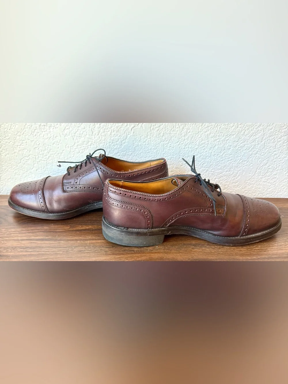 Allen Edmonds Brown/Burgundy Leather Brogue Cap-Toe Oxfords Size 10 D